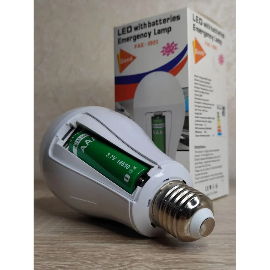 Аварийная светодиодная лампа 20W с аккумулятором 18650 в патрон, Лампочка Led аккумуляторная под цоколь е27