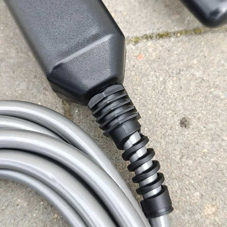 Портативний акумуляторний міні-обприскувач 2200 mAh з 3 насадками - ручний прилад для поливу рослин