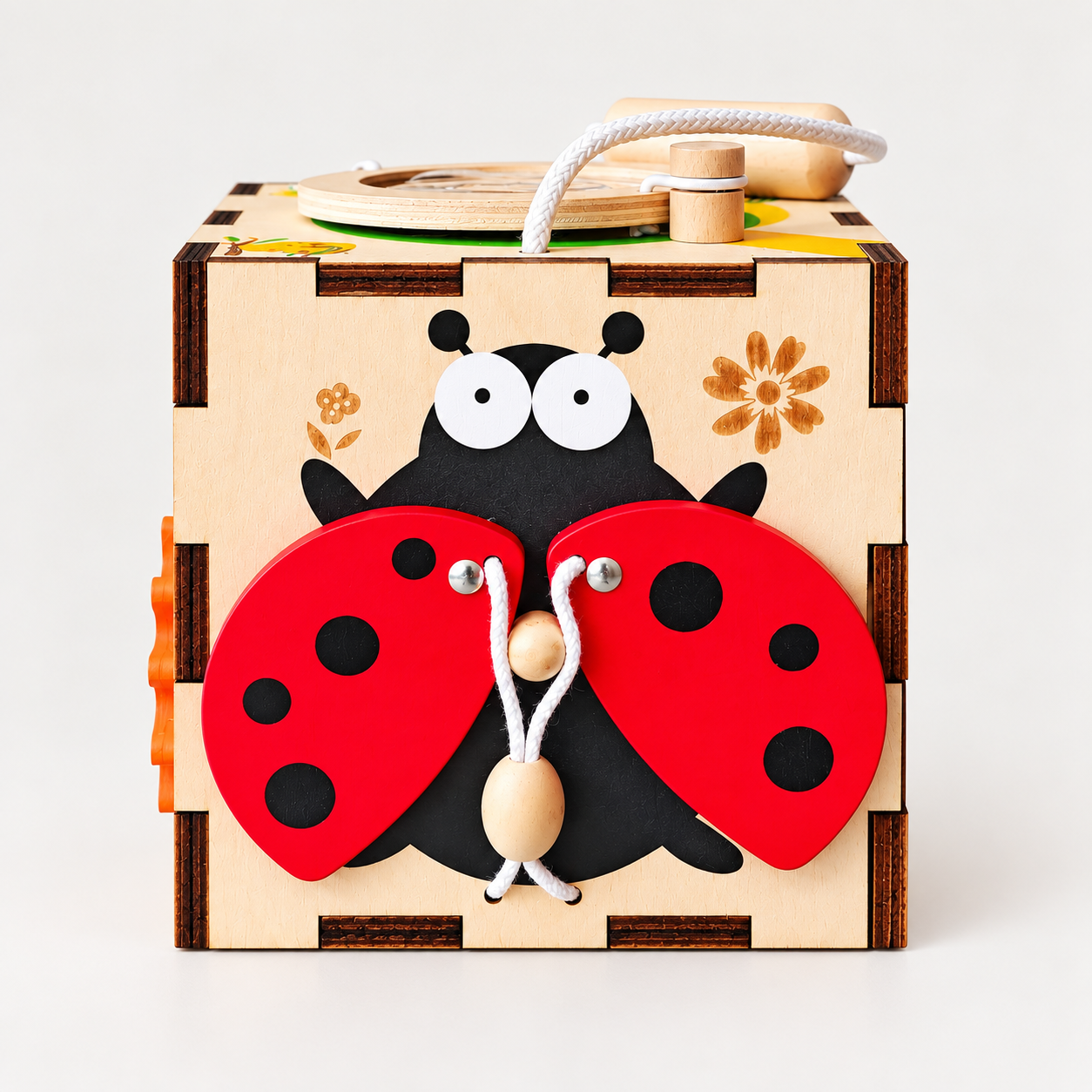 Деревянный развивающий бизикуб Tree Toys MD 0894